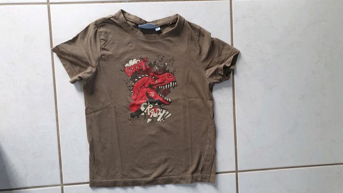 Tshirt MC garçon dinosaure 5 ans CH2