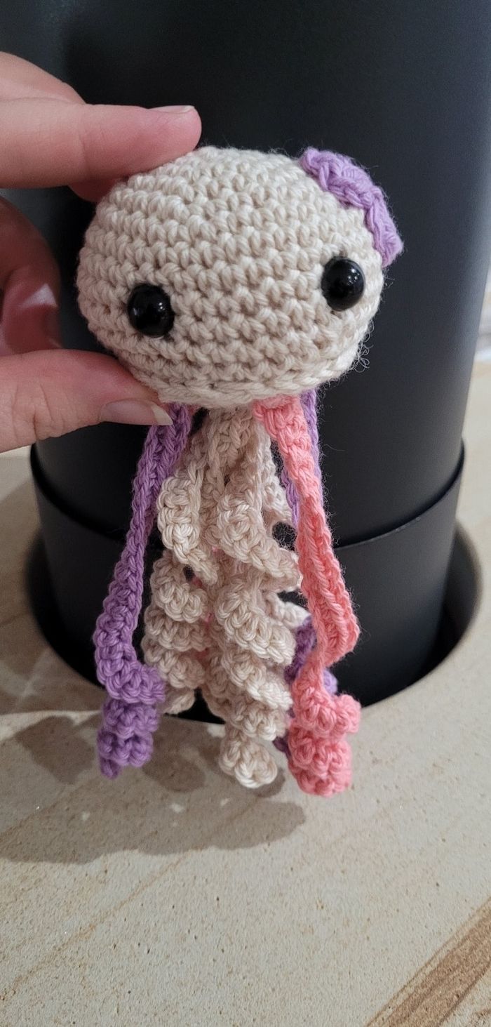 Pieuvre méduse au crochet - photo numéro 2