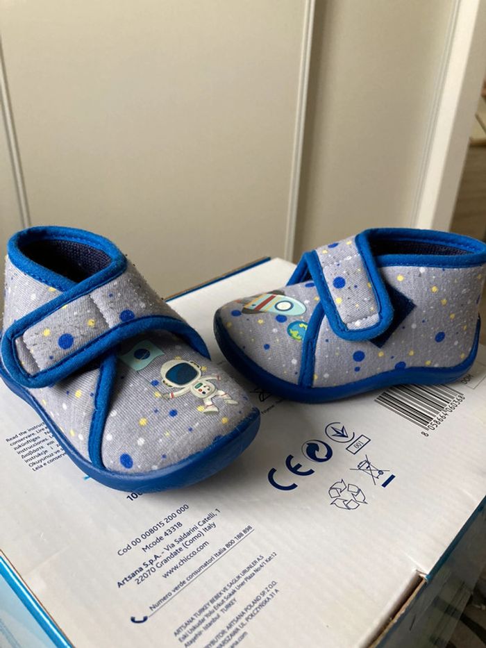 Chausson taille 20 - photo numéro 2