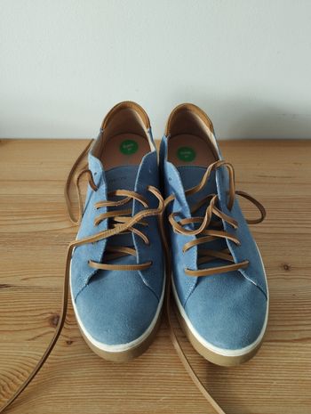 Chaussures Femme Geox taille 37 mais taille grand longueur 26 cm