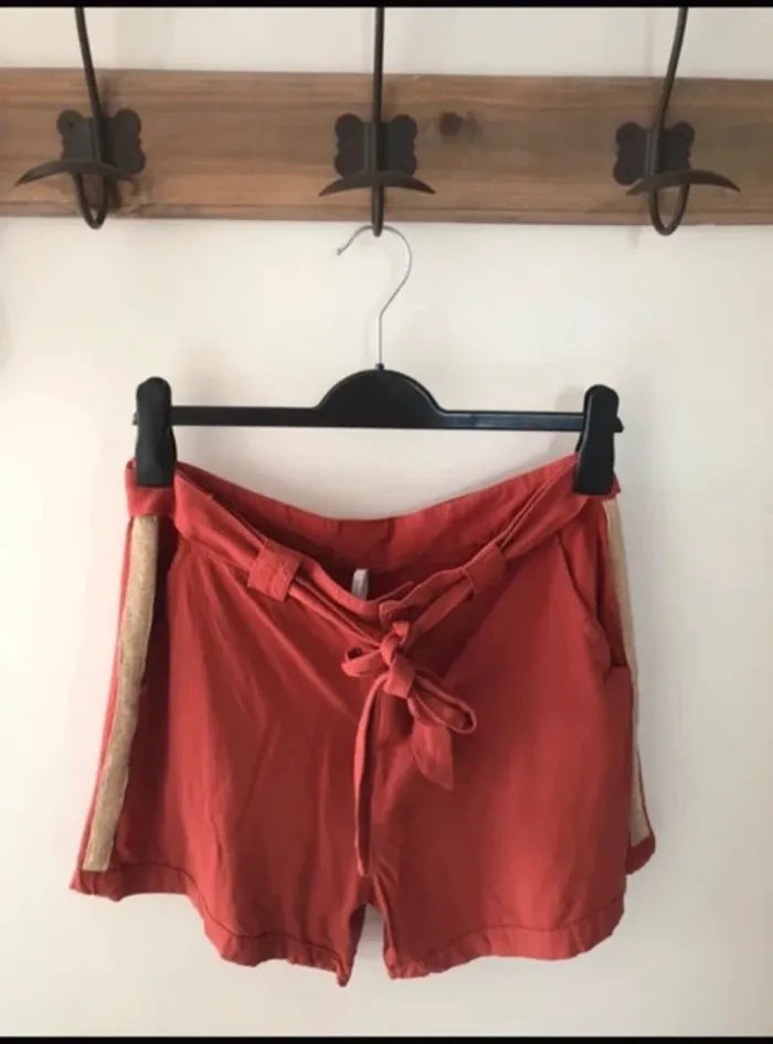 Short fluide Taille 38 Sunvalley - photo numéro 2
