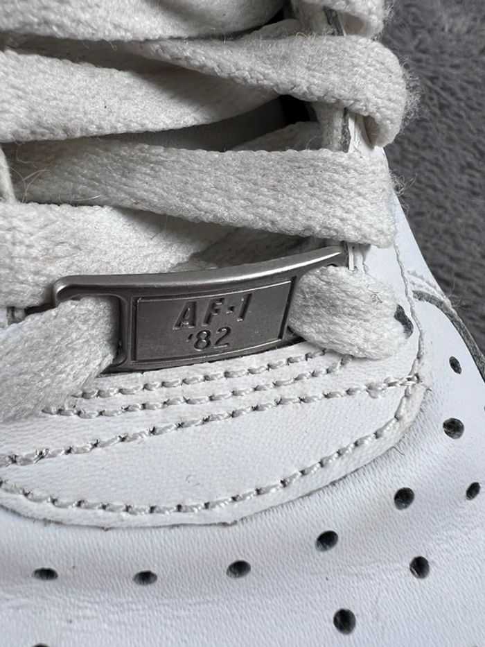 Nike Air Force 1 Mid ’82 Blanche – Pointure 36.5 - photo numéro 11