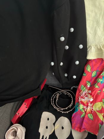 Lot de vêtements et accessoires 9 ans 