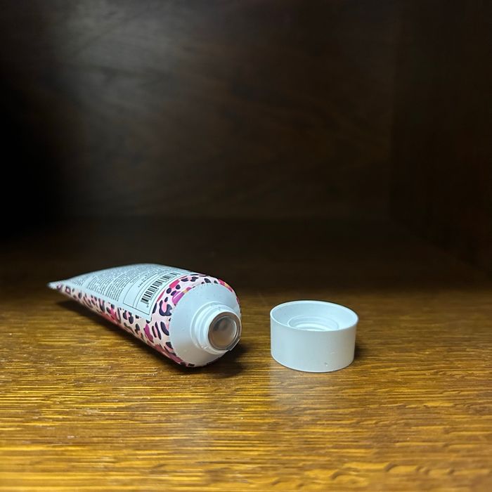 Crème corps rose litchi French pompon baïja Paris - photo numéro 3