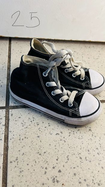 Converse 25