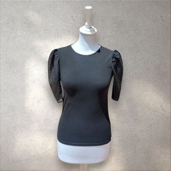 T-shirt manches bouffantes noir Stradivarius taille S