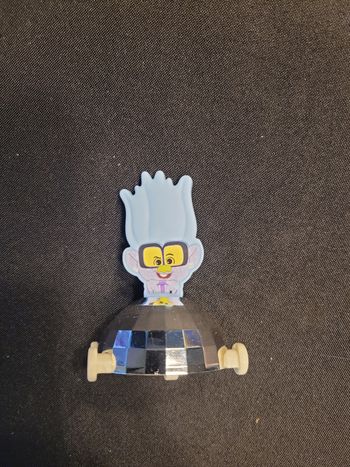 Voiture figurine troll mcdo