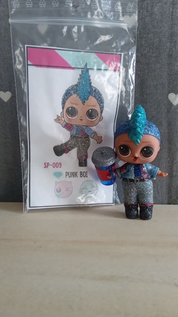 Poupée LOL Boy Punk Boi