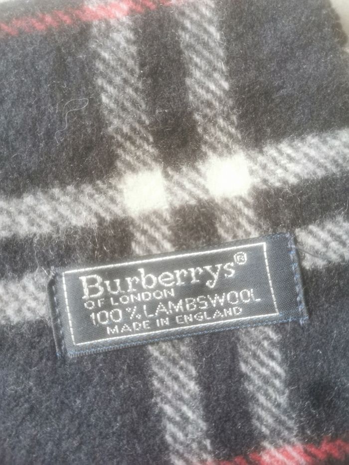 Écharpe Burberry bleu - photo numéro 2