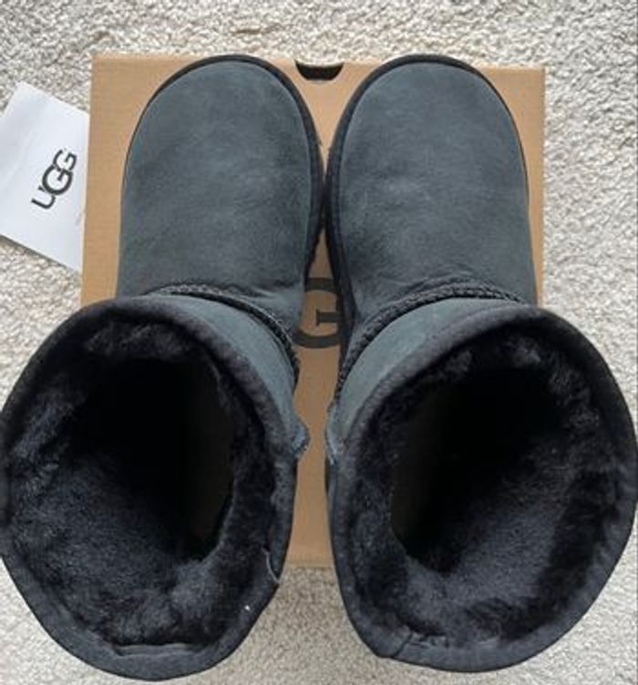 Bottines UGG Mini Platform - Taille 38 - Neuves - photo numéro 6