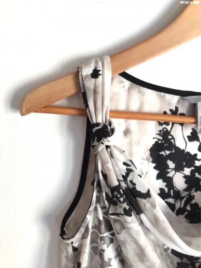 Haut à col bénitier sans manches et à imprimés fleuris H&M taille 34 - photo numéro 3