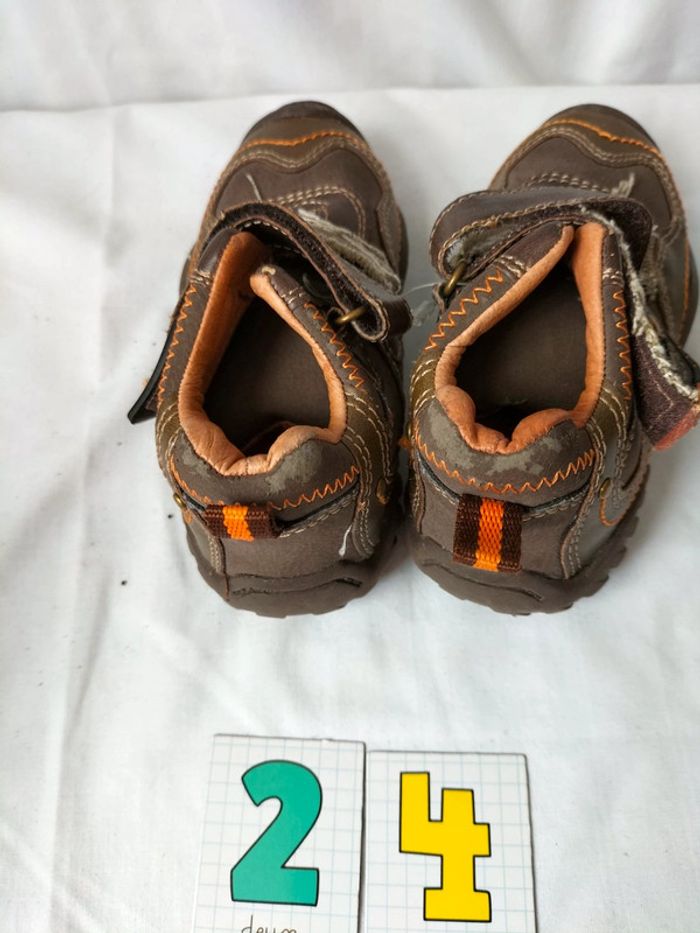 Chaussures taille 24 - photo numéro 4