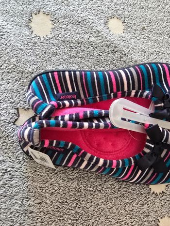 Chaussons ballerines Isotoner rayés multicolore – T.37 – Neufs avec étiquette