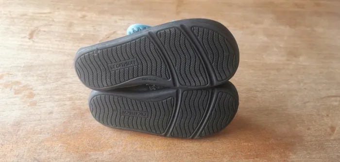 🌼Chaussons souples mixtes antidérapants Decathlon T25 Premiers pas, baby gym, rentrée état neuf 🐾 - photo numéro 5
