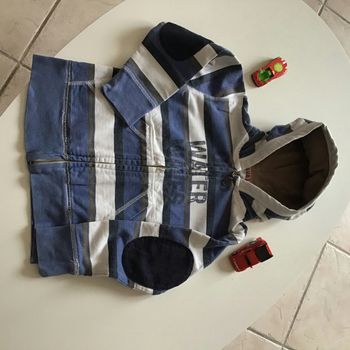 Veste demi saison taille 3/4 ans