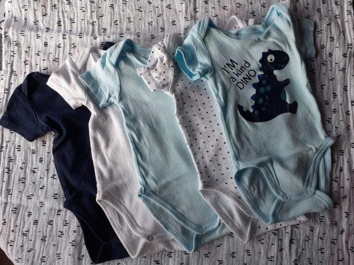 Lot de 5 bodys manches courtes