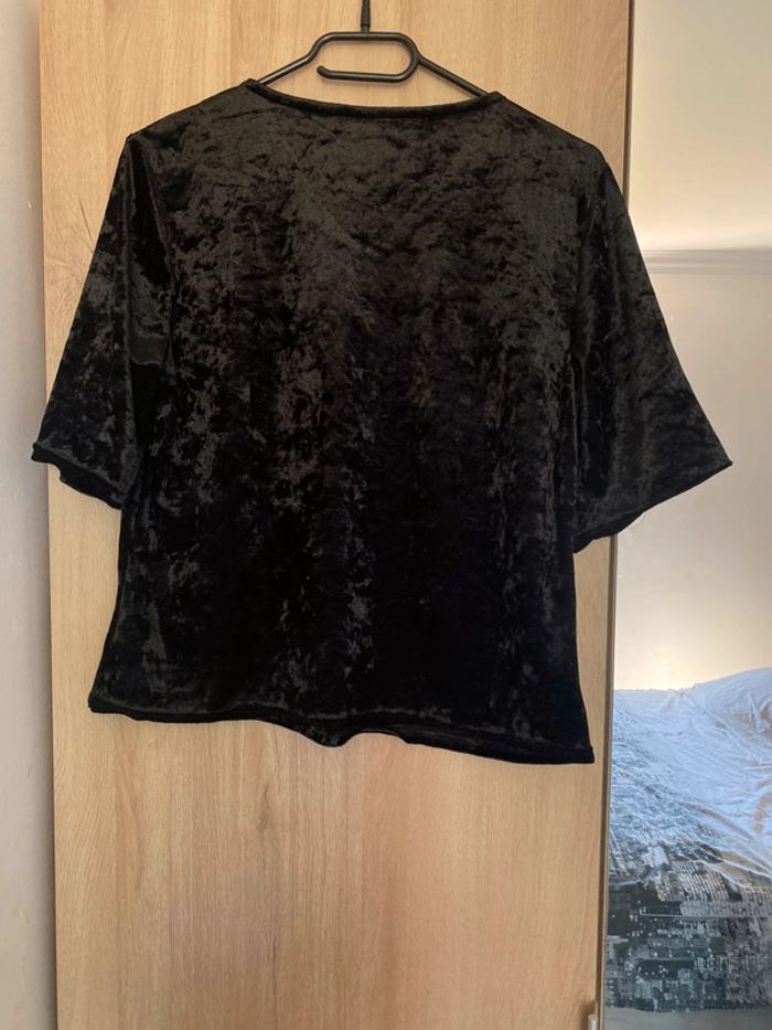 Tee shirt Shein velours avec perles - photo numéro 3