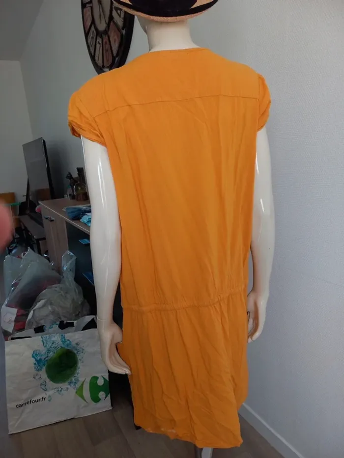 Robe kiabi T44 - photo numéro 8