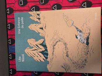 LIVRE Une enfance de paille 
