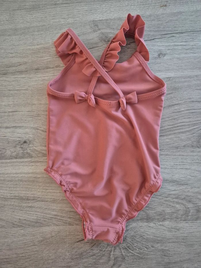 Maillot de bain rose avec froufou et nœud 12 mois - photo numéro 3