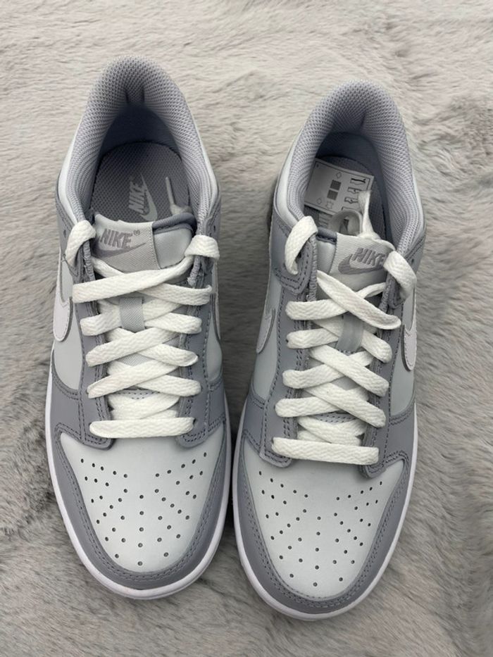 Basket Nike dunk low grise - 38,5 - photo numéro 3