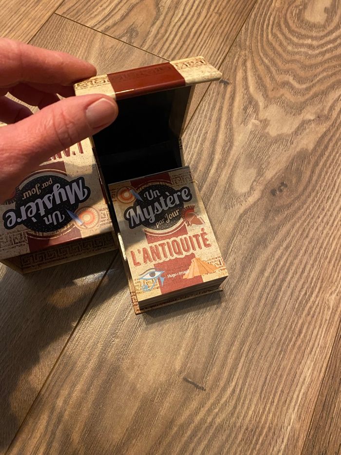 Mini coffret Un mystère par jour l’antiquité - photo numéro 2