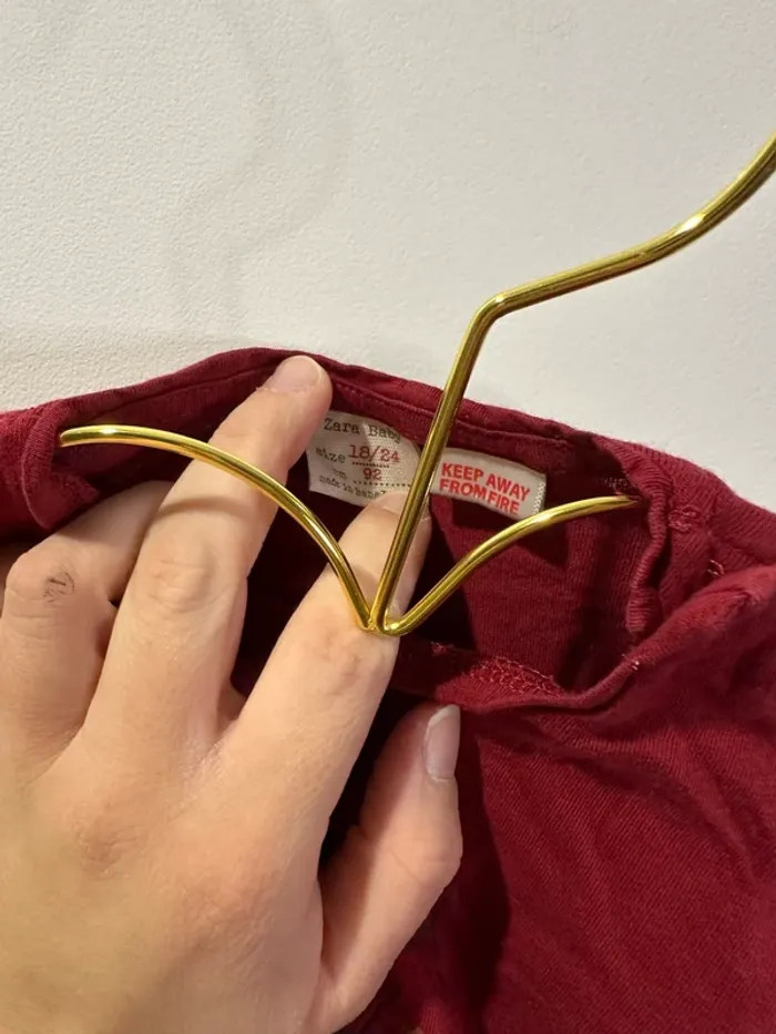 Tee shirt manches longues bordeaux Zara 18-24 mois - photo numéro 2