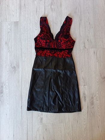 Robe S 36 M 38  sexy dentelle rouge et noir