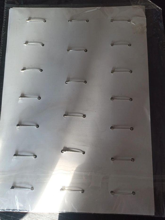 Lot fournitures pour 20 badges nominatifs - photo numéro 2