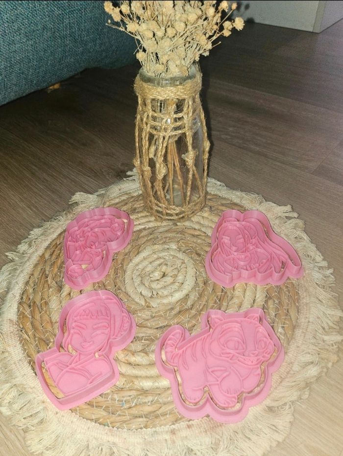 Emporte pieces biscuits huntrix