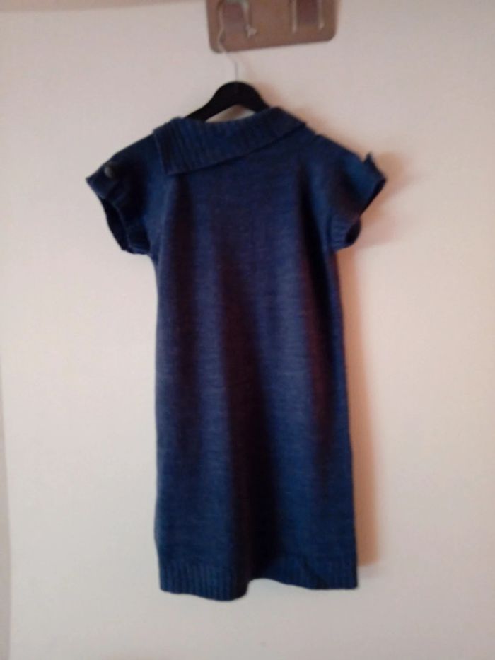 Jolie robe pull. Bleu marine. 6 ans - photo numéro 8