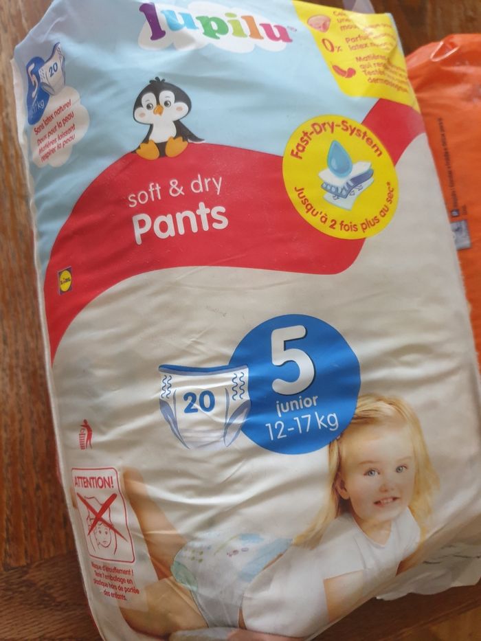 Lot de couches culottes 12.18kg - photo numéro 2