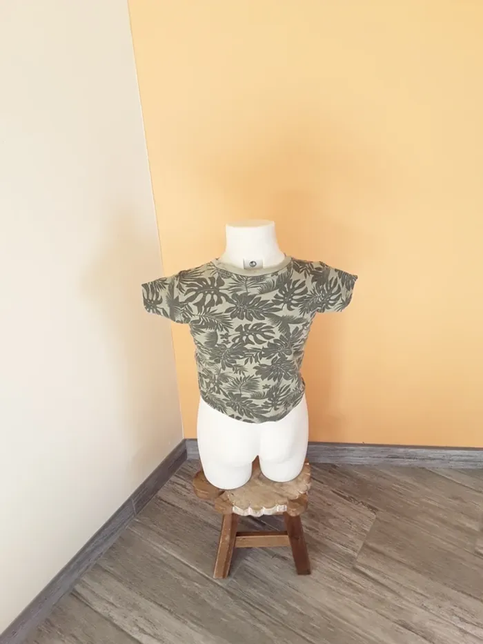 Tee shirt manches courtes 98/104 cm - photo numéro 4