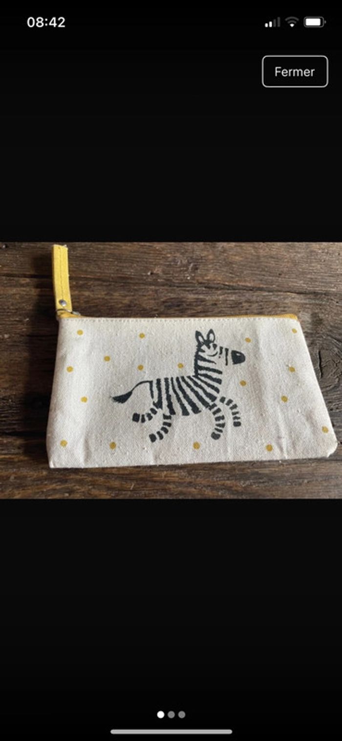 Neuve petite pochette zèbre