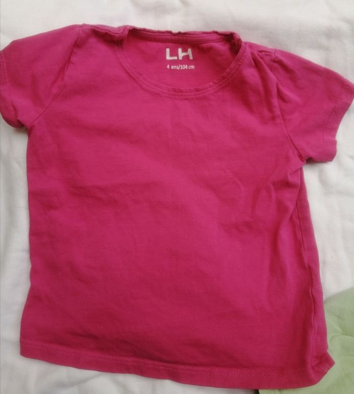 Lot de 2 t-shirts taille 4ans - photo numéro 3