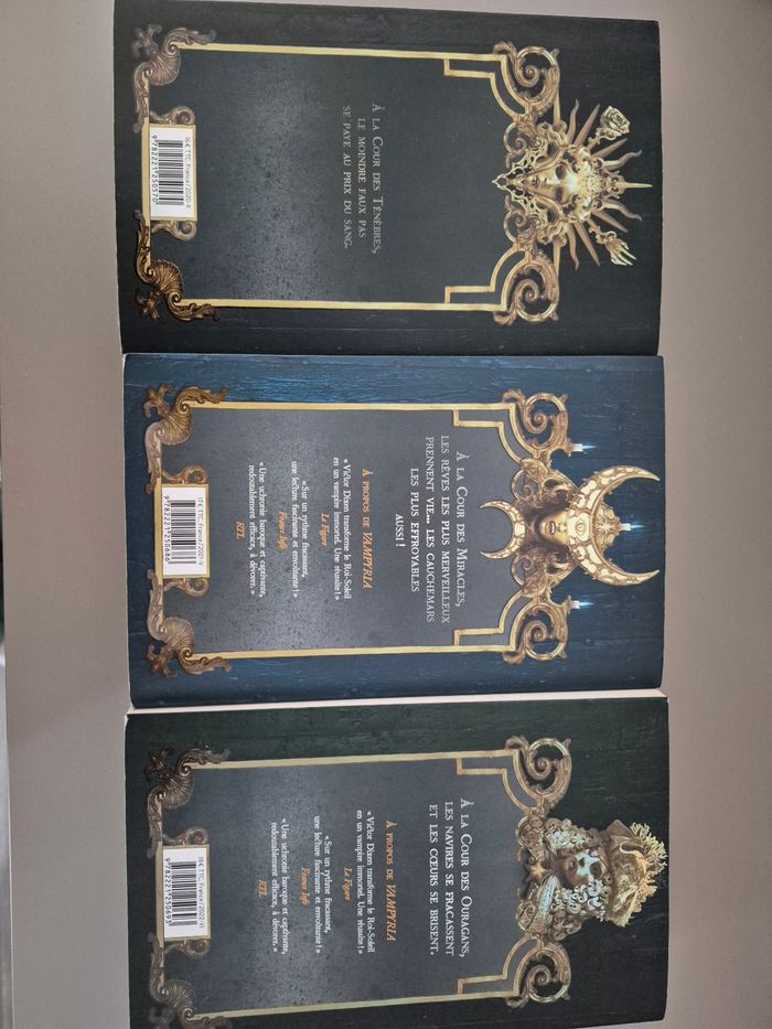 La Cour des Ténèbres : 3 tomes - photo numéro 2