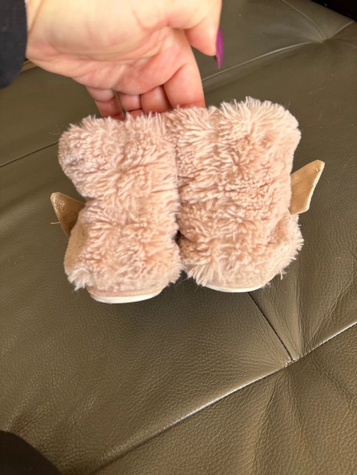 Chaussons chauds licorne pointure 27 - photo numéro 5