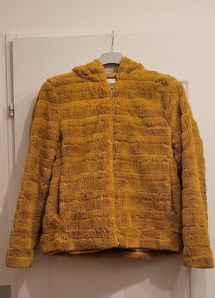 Doudoune capuche fourrure femme