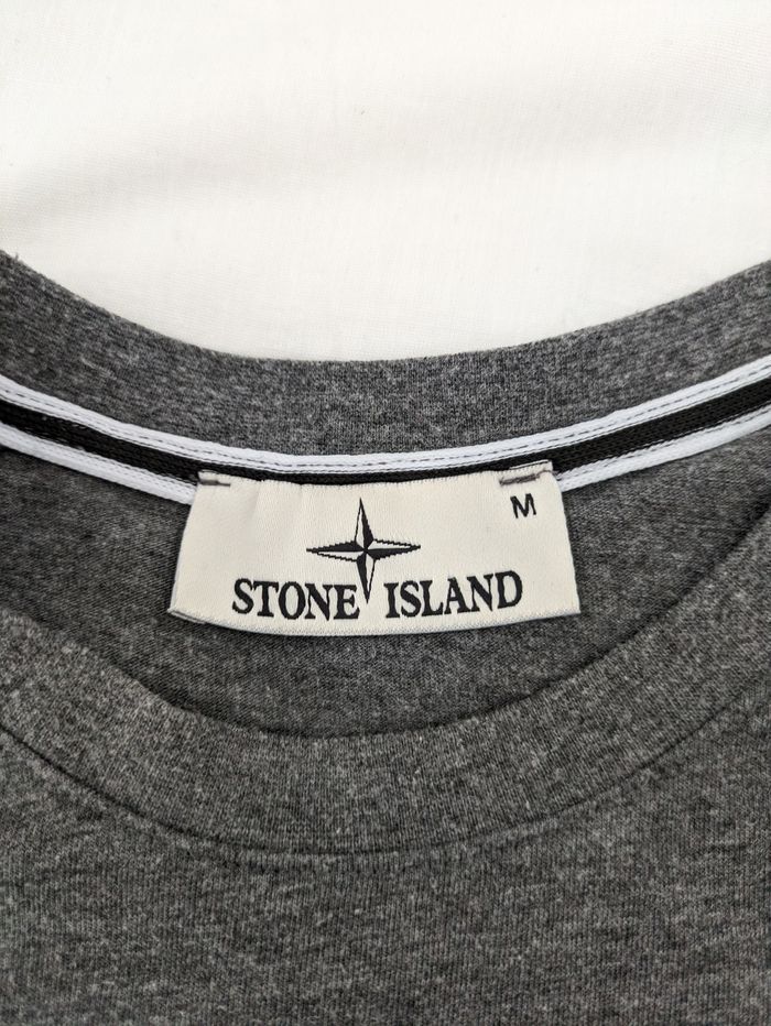 T-shirt gris - Stone Island - taille M - photo numéro 3
