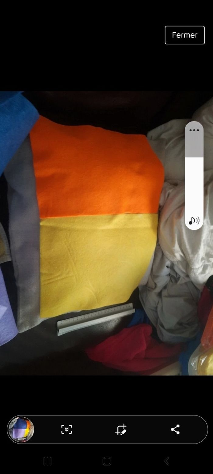 2 feuilles feutrine 2 jaune et 2 orange - photo numéro 2