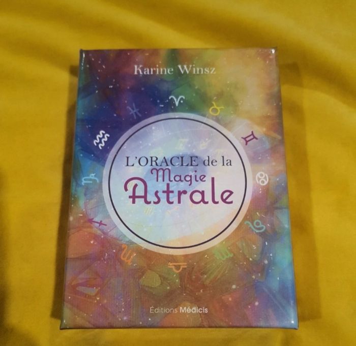 L'oracle de la magie astrale de Karine Winsz