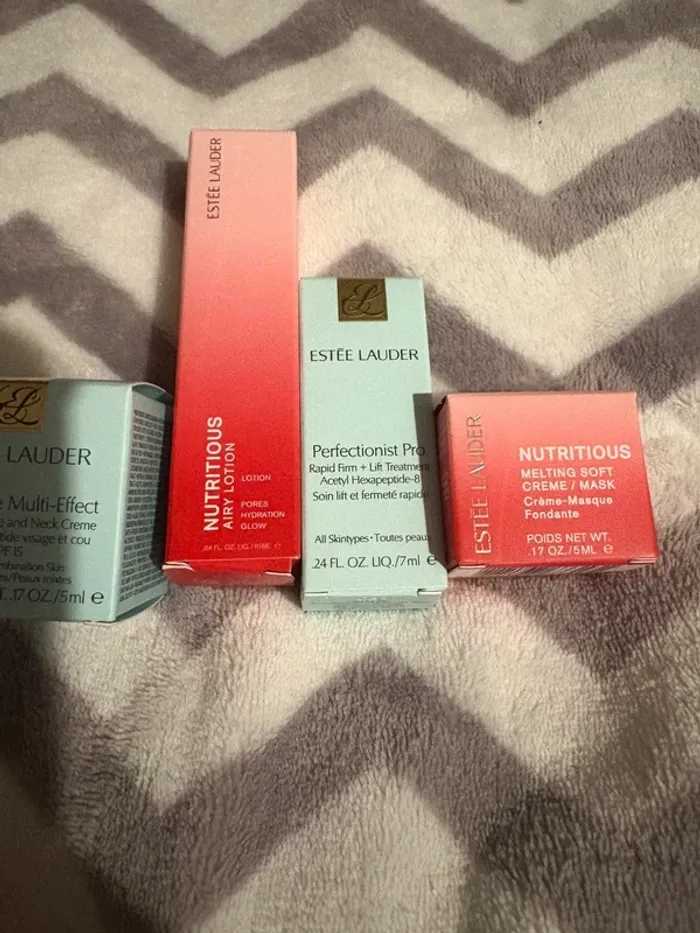 Lot de 5 produits Estee Lauder, format voyage - photo numéro 3