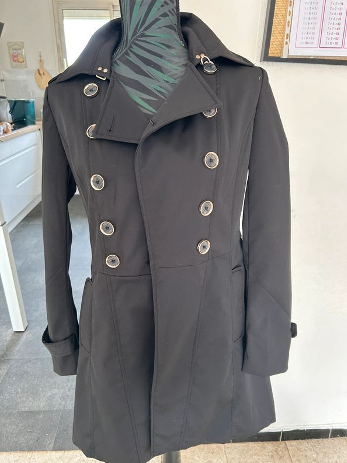 Trench noir