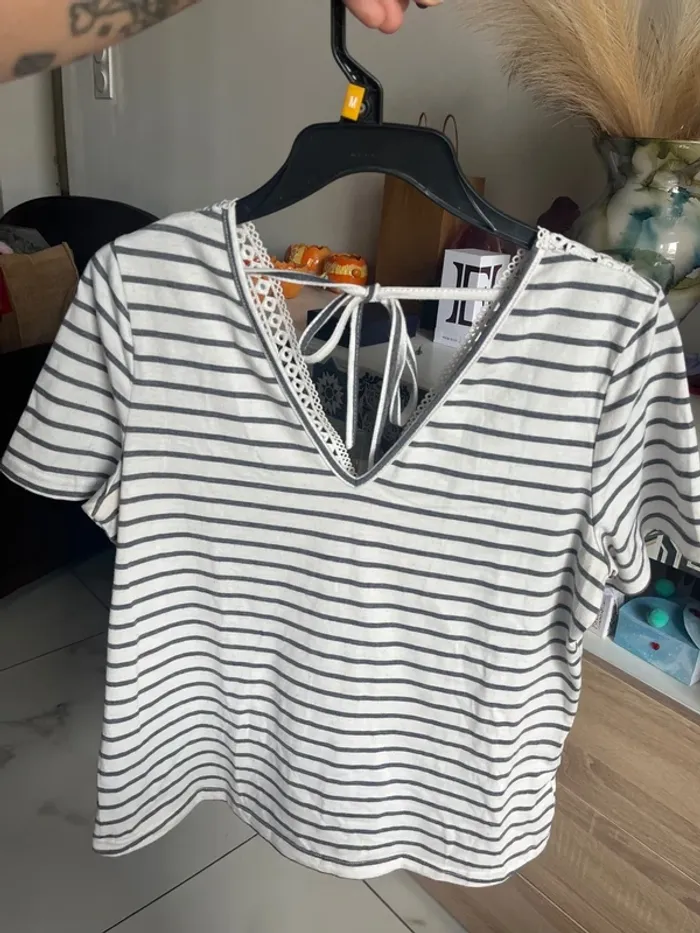 T shirt marinière et dentelle dos - photo numéro 2