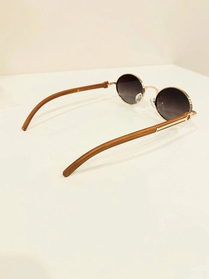 Lunette de soleil ovale Polarisée mixte bras effet bois UV protection catégorie 3 - photo numéro 7