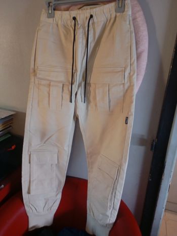 Pantalon cargo Bershka neuf