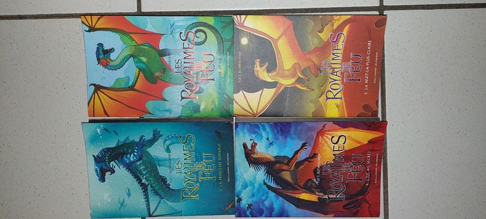 Lot de 4 livres Les royaumes de feu tomes 2-3-4-5 - photo numéro 5