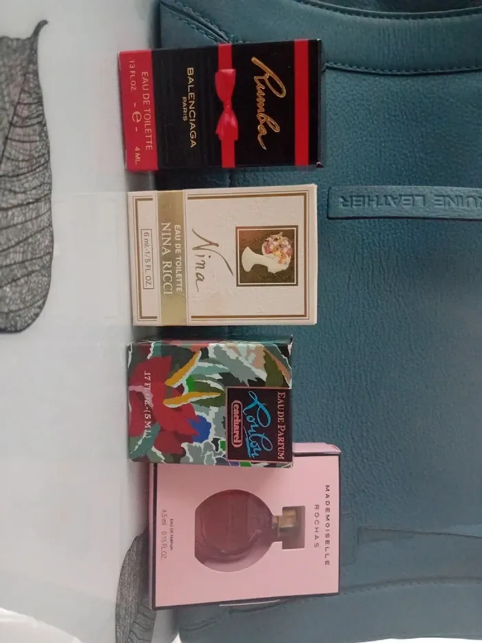 Lot de 4 miniature collector à saisir