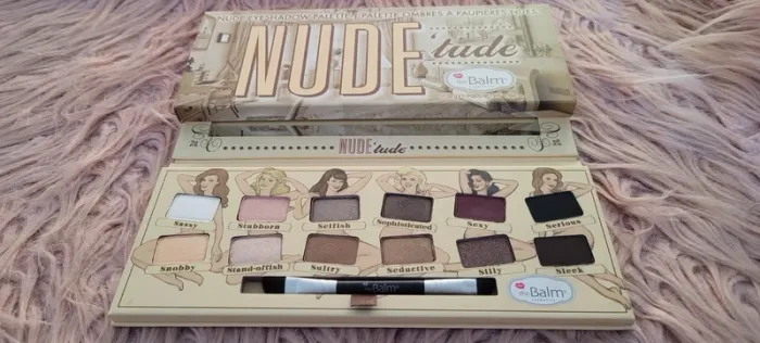 Palette nude'tude the balm - photo numéro 2