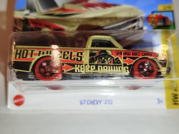 Hot Wheels '67 Chevy C10 2024 - photo numéro 9